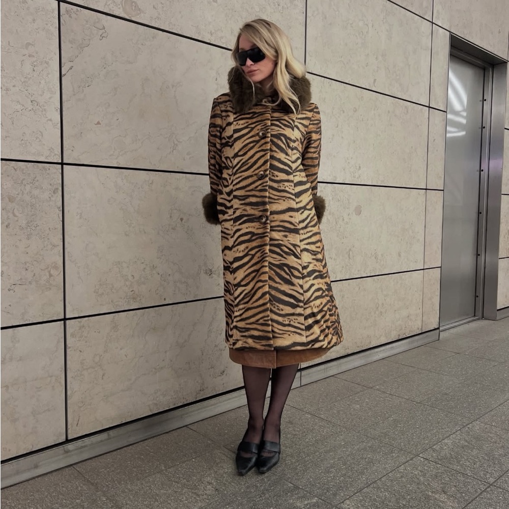 Charlotte Simone Edie Coat